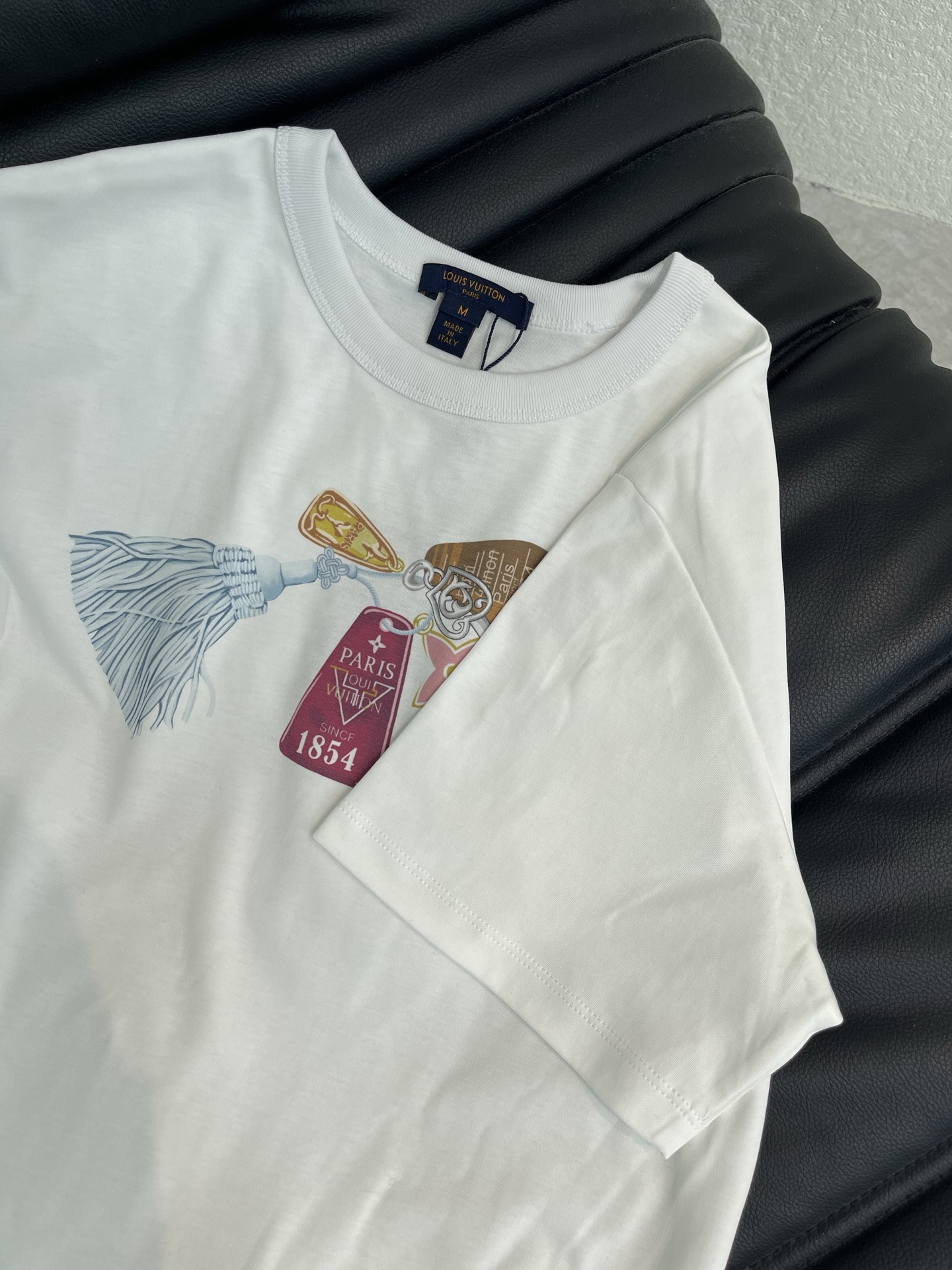 Women's short sleeves